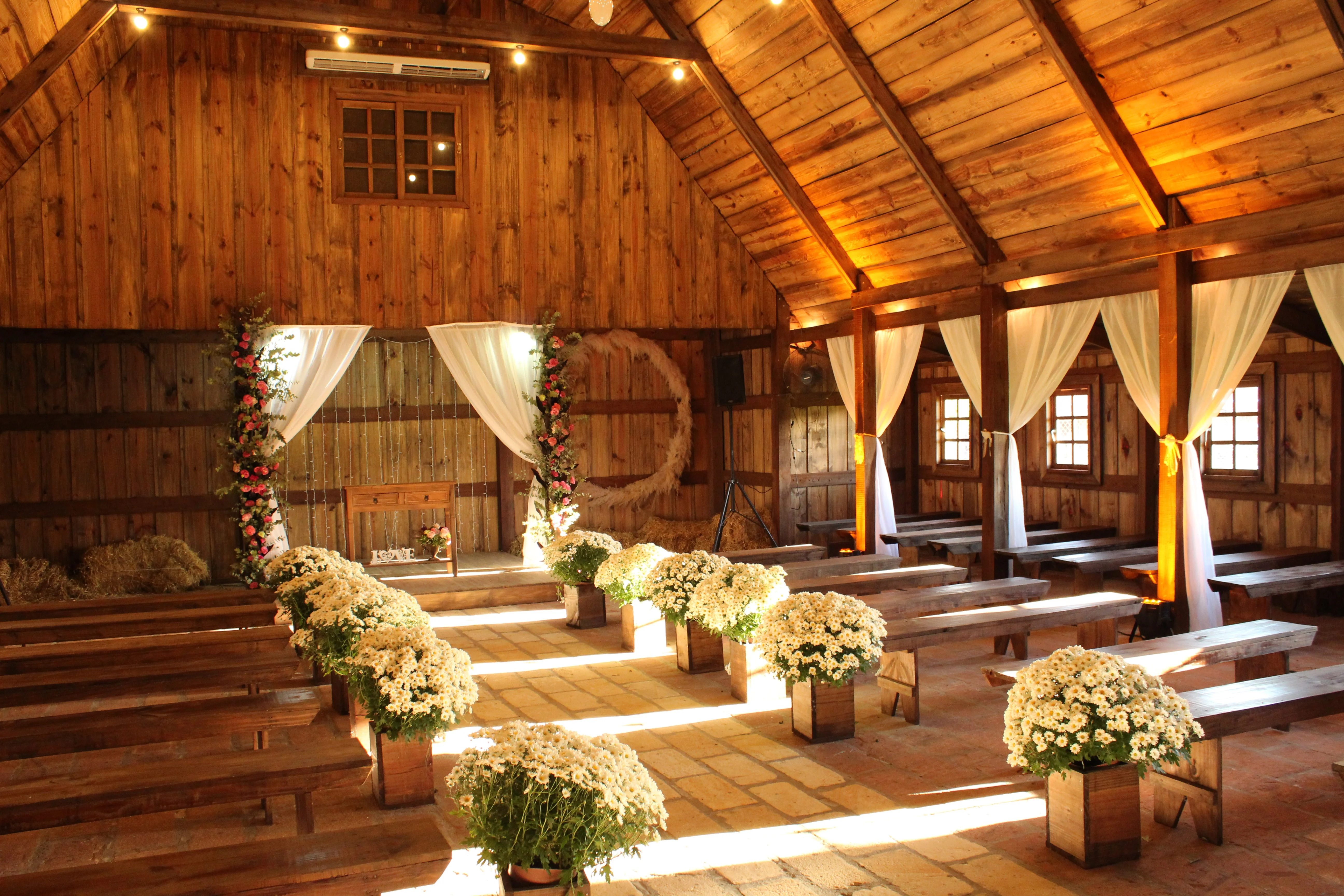 wedding rental services